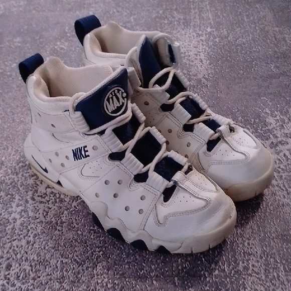 Nike Air Max CB ‘94 (GS) Style# 309560-103 size 5y - Picture 3 of 10